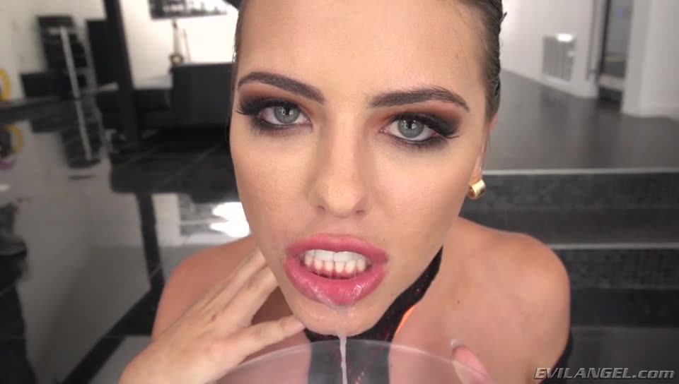 Adriana Chechik Is The Squirt Queen (Evil Angel) Screenshot 9
