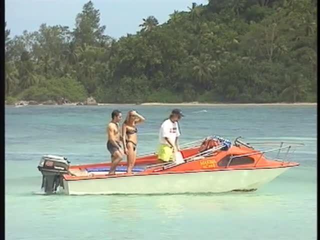 Private Film 9: Club Private In Seychelles, scene 1 (Private) Screenshot 3