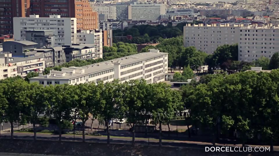 Great DP on a Parisian balcony (Pornochic 25) (DorcelClub) Screenshot 9